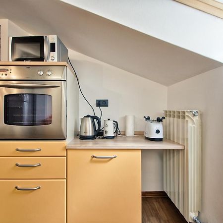 5 Miglia Apartment La Mansarda A Collegno Bagian luar foto