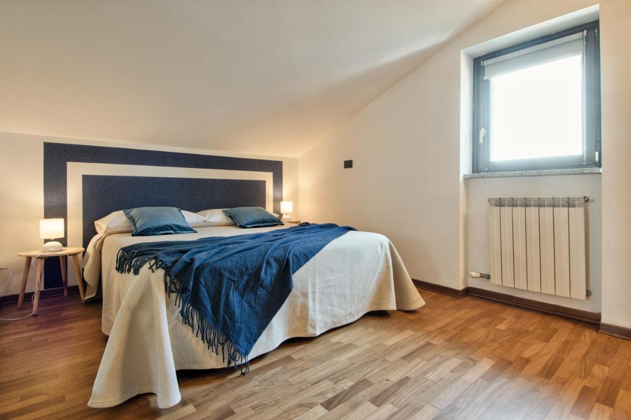 5 Miglia Apartment La Mansarda A Collegno Bagian luar foto