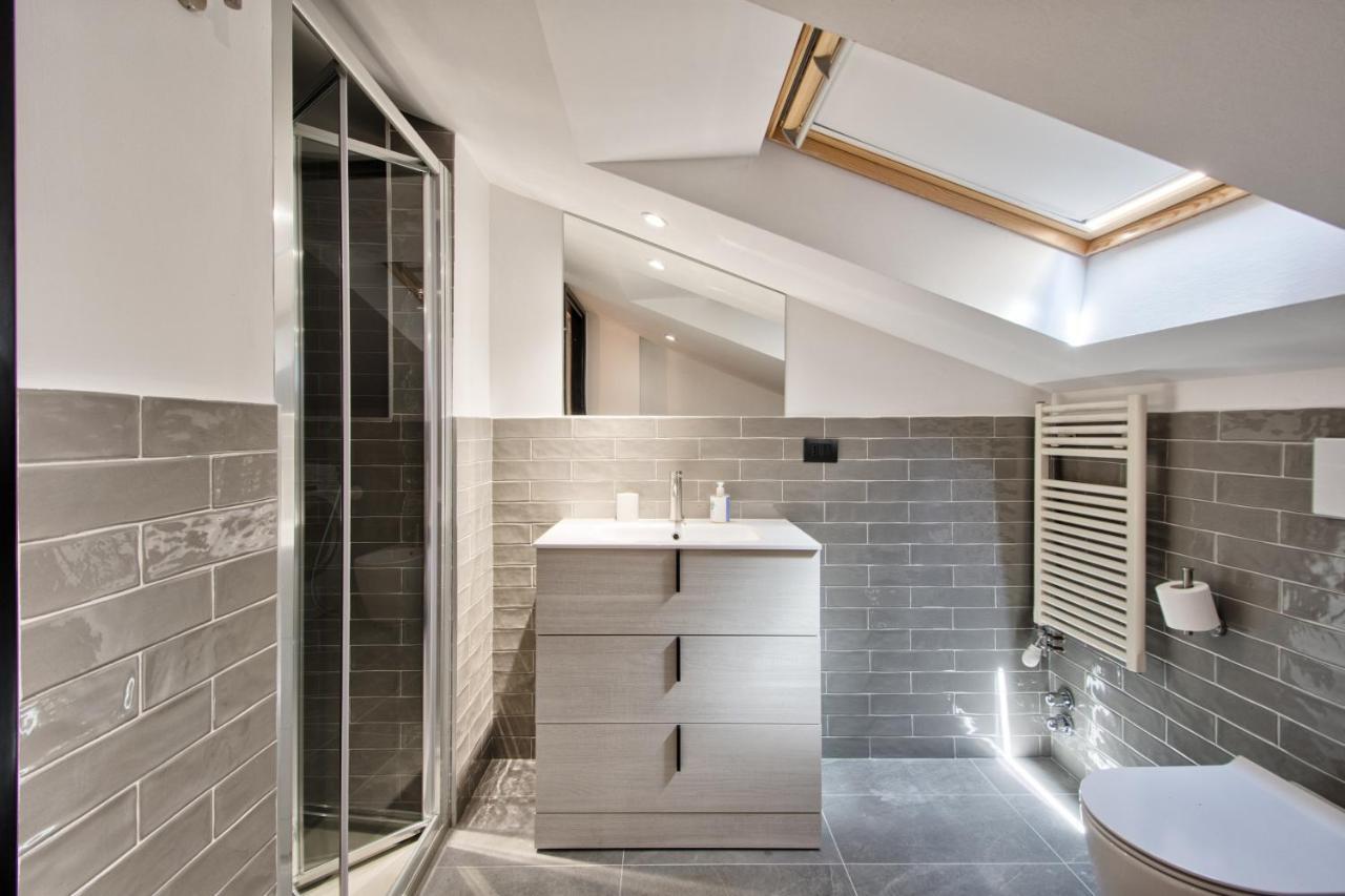 5 Miglia Apartment La Mansarda A Collegno Bagian luar foto